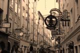 La via delle insegne di ferro battuto 2