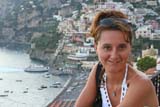 Erica con la bellissima Positano sullo sfondo