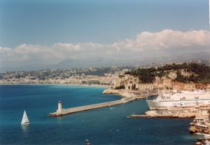 Il faro del porto di Nizza