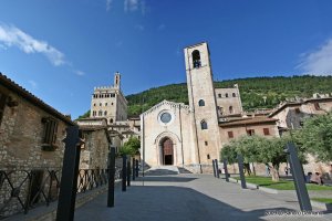 Vista della città di Gubbio